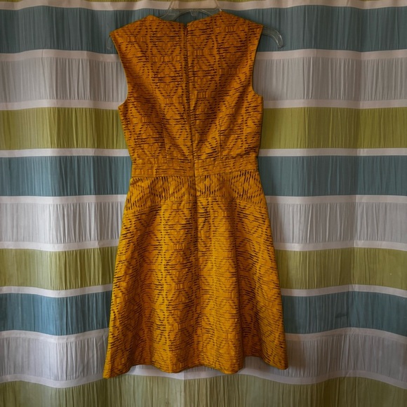 NWT J Crew Yellow Textured Eyelet Jacquard Dress Sz 00 - Picture 5 of 10